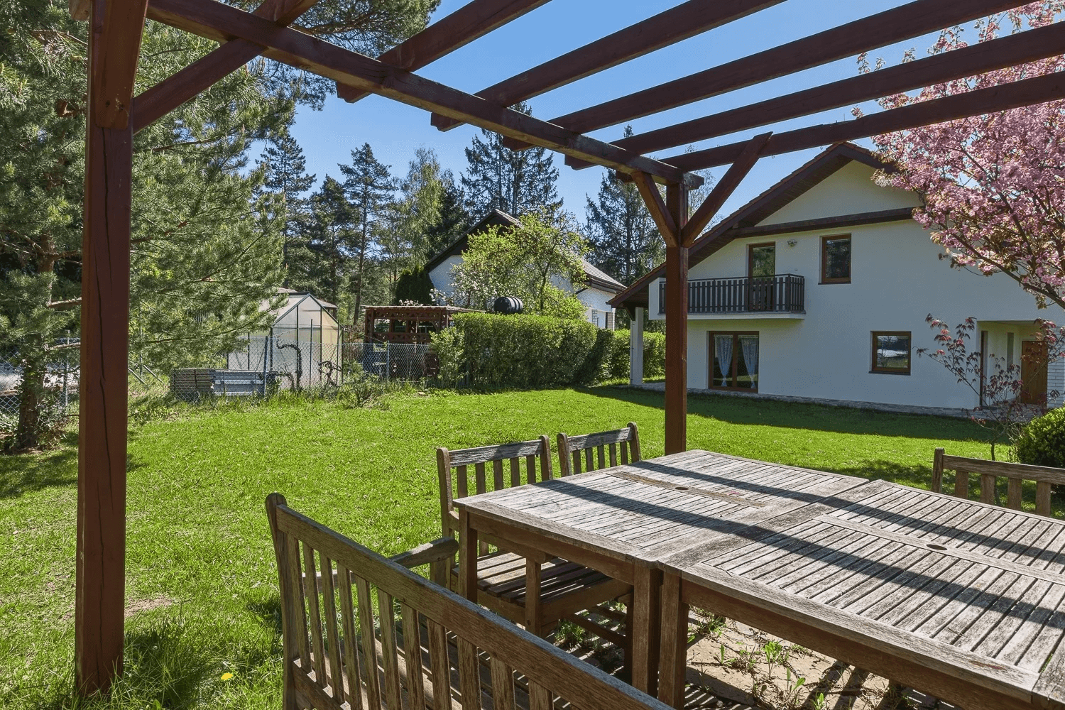 Predaj rekreačného objektu 155 m², pozemok 705 m², Slapy, Středočeský kraj Predaj rekreačného objektu 155 m², pozemok 705 m², Slapy, Středočeský kraj