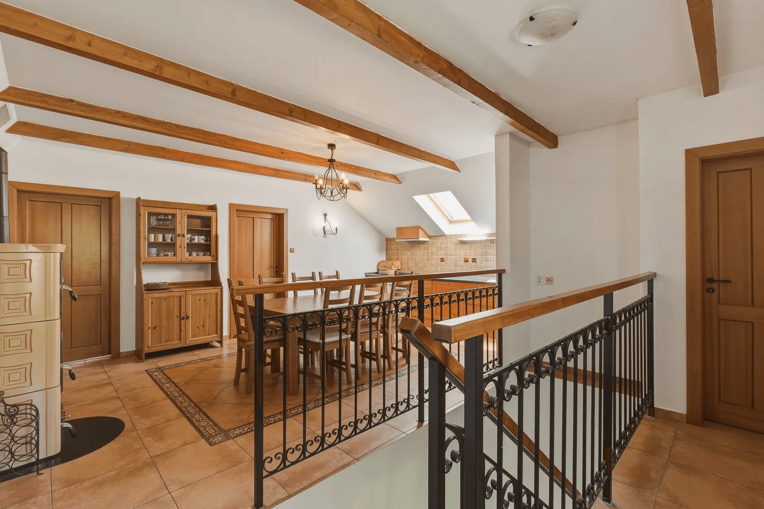 Predaj rekreačného objektu 155 m², pozemok 705 m², Slapy, Středočeský kraj Predaj rekreačného objektu 155 m², pozemok 705 m², Slapy, Středočeský kraj