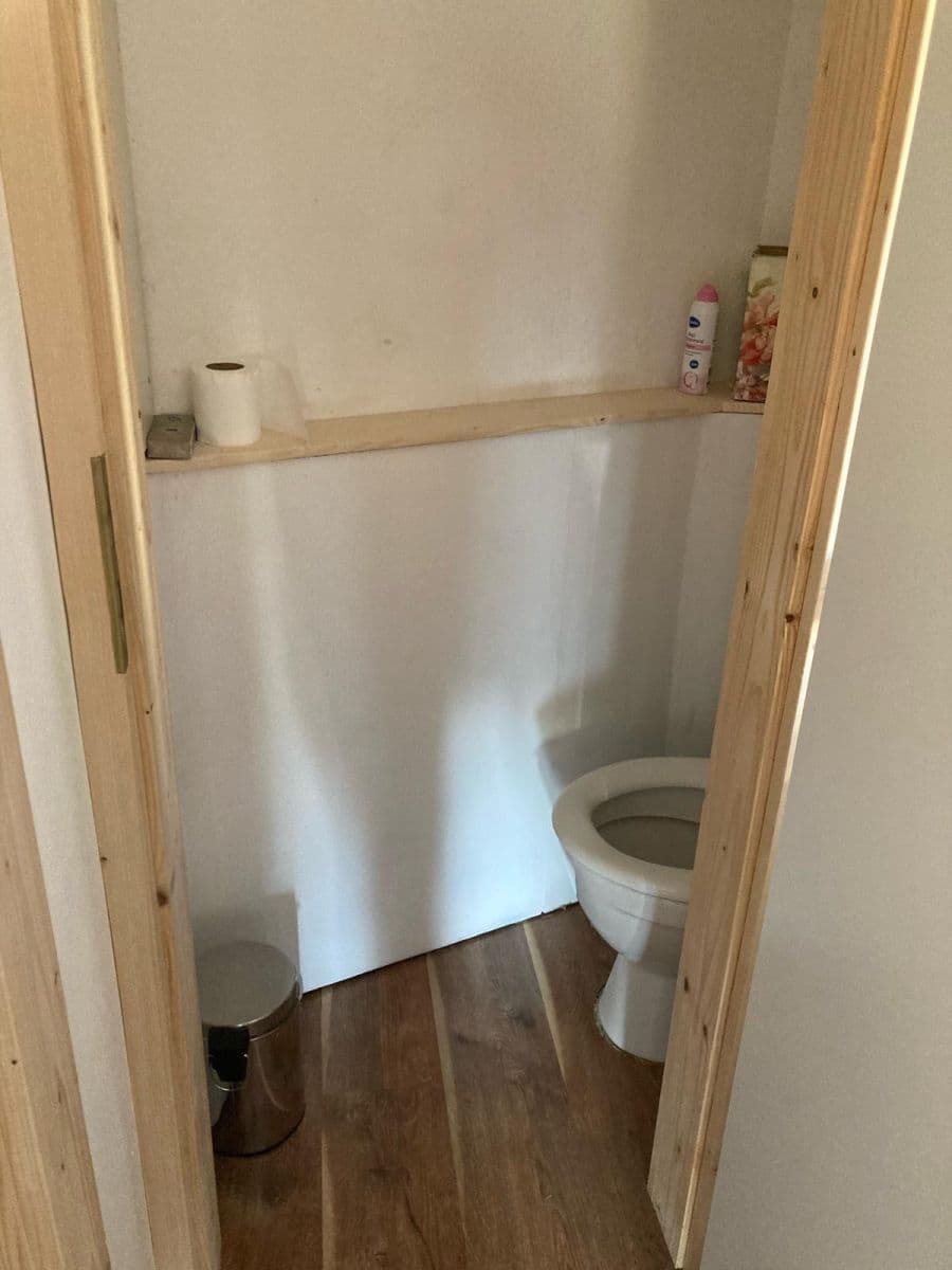 Prenájom bytu 1-izbový 38 m², Prachovská, Praha, Praha Prenájom bytu 1-izbový 38 m², Prachovská, Praha, Praha