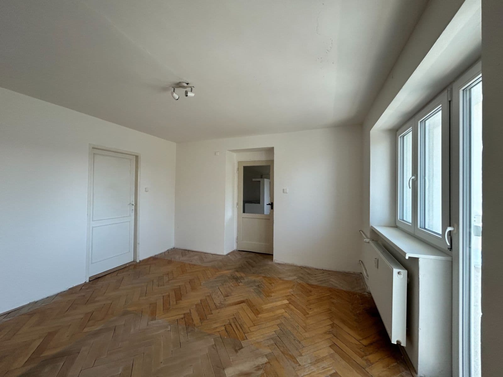 Predaj bytu 3-izbový 70 m², Revoluční, Žďár nad Sázavou, Kraj Vysočina Predaj bytu 3-izbový 70 m², Revoluční, Žďár nad Sázavou, Kraj Vysočina