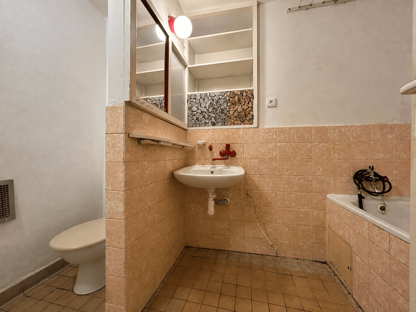 Predaj bytu 3-izbový 70 m², Revoluční, Žďár nad Sázavou, Kraj Vysočina Predaj bytu 3-izbový 70 m², Revoluční, Žďár nad Sázavou, Kraj Vysočina