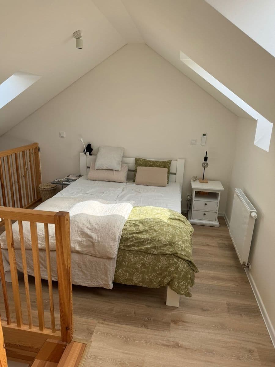 Prenájom bytu 1-izbový 69 m², Grafická, Praha, Praha Prenájom bytu 1-izbový 69 m², Grafická, Praha, Praha