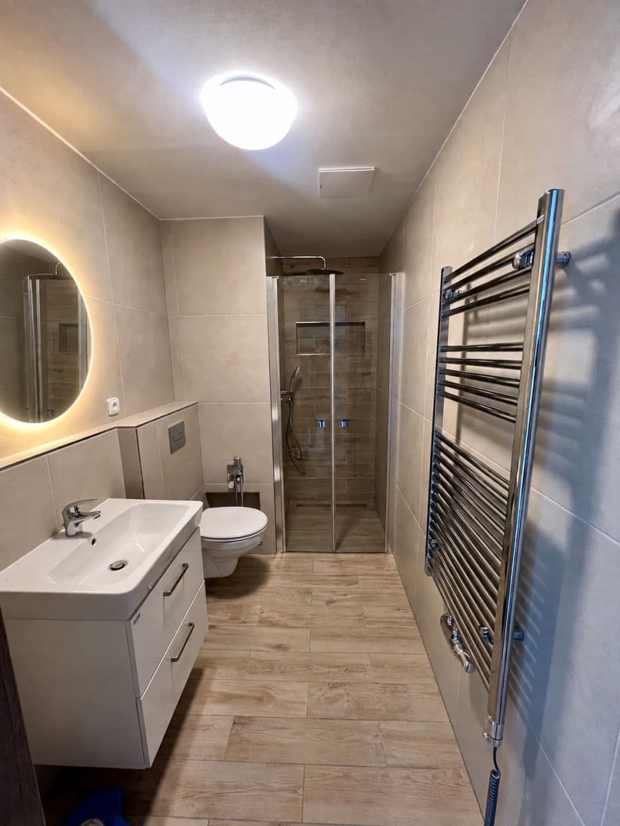 Prenájom bytu 2-izbový 56 m², Stromovka, Havlíčkův Brod, Kraj Vysočina Prenájom bytu 2-izbový 56 m², Stromovka, Havlíčkův Brod, Kraj Vysočina