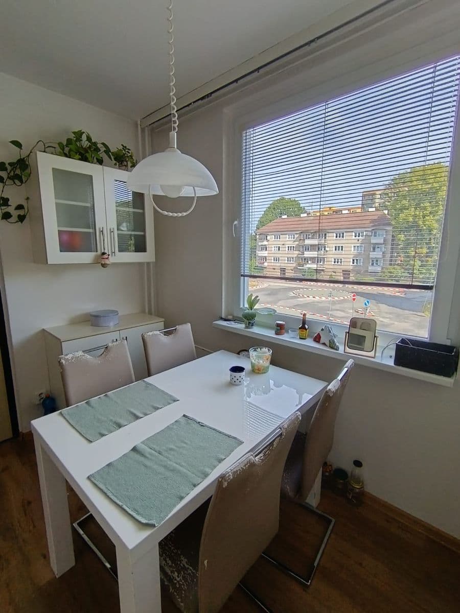 Predaj bytu 3-izbový 74 m², Albieriho, Jaroměř, Královéhradecký kraj Predaj bytu 3-izbový 74 m², Albieriho, Jaroměř, Královéhradecký kraj