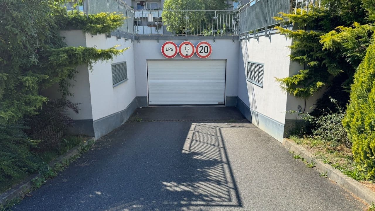 Predaj garáže 33 m², Václava Trojana, Praha, Praha Predaj garáže 33 m², Václava Trojana, Praha, Praha
