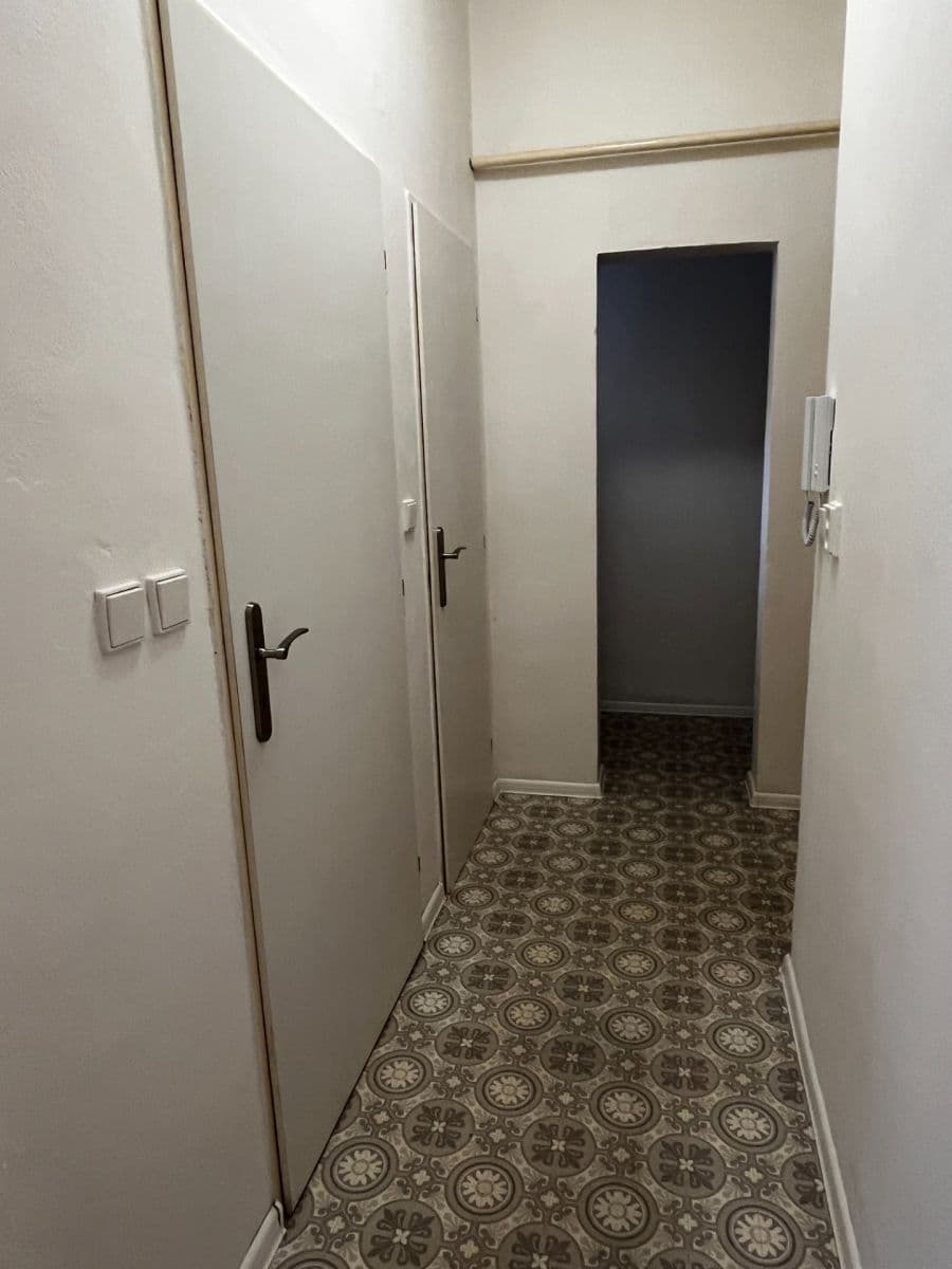 Predaj bytu 1-izbový 28 m², Víta Nejedlého, Chrudim, Pardubický kraj Predaj bytu 1-izbový 28 m², Víta Nejedlého, Chrudim, Pardubický kraj