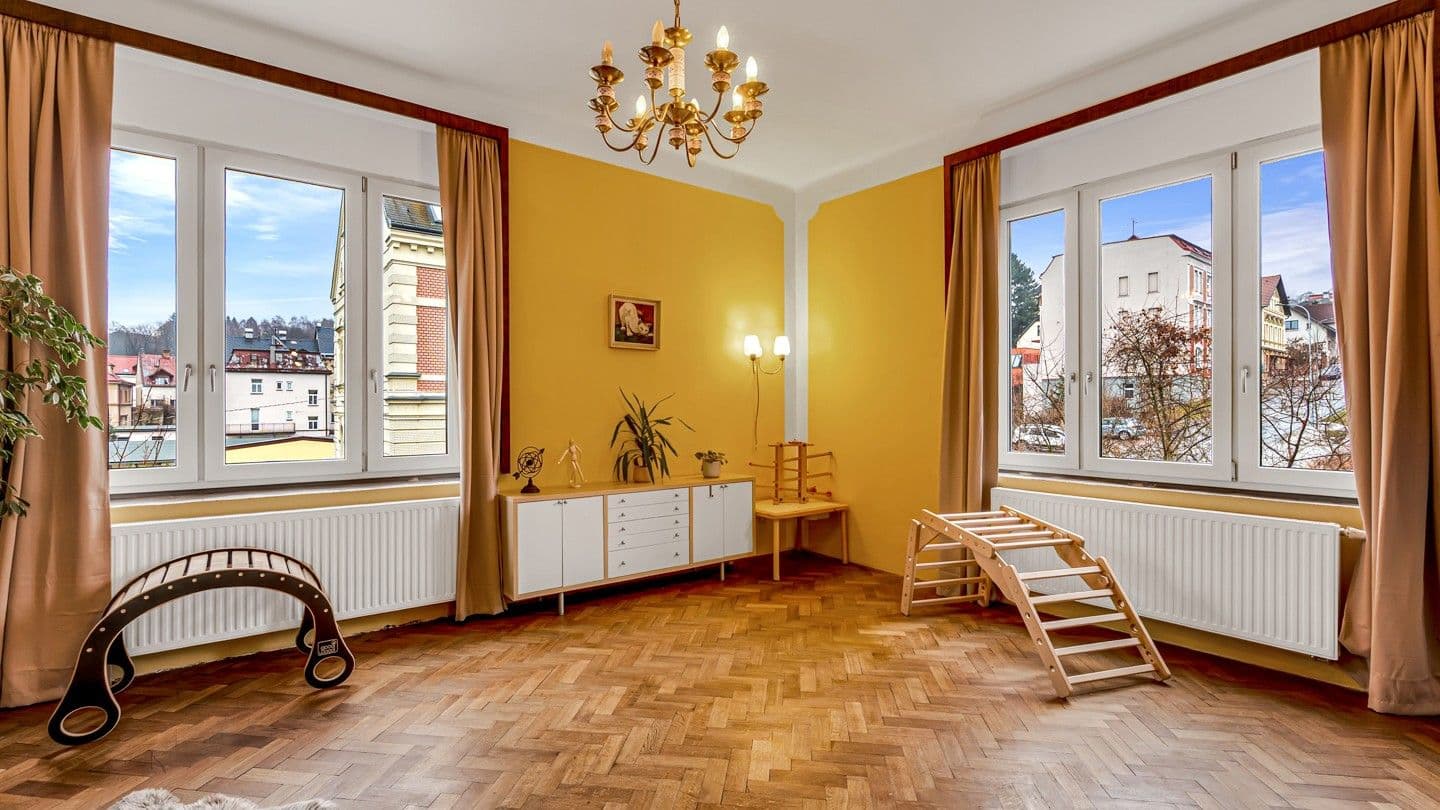 Predaj bytu 4-izbový 131 m², V Aleji, Jablonec nad Nisou, Liberecký kraj Predaj bytu 4-izbový 131 m², V Aleji, Jablonec nad Nisou, Liberecký kraj