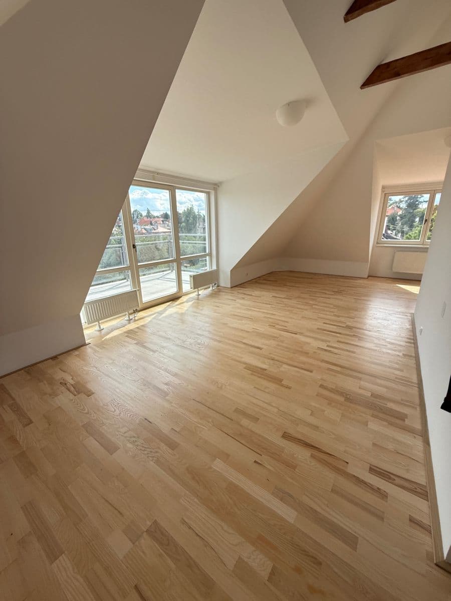 Prenájom bytu 85 m², Na Pískách, Praha, Praha Prenájom bytu 85 m², Na Pískách, Praha, Praha
