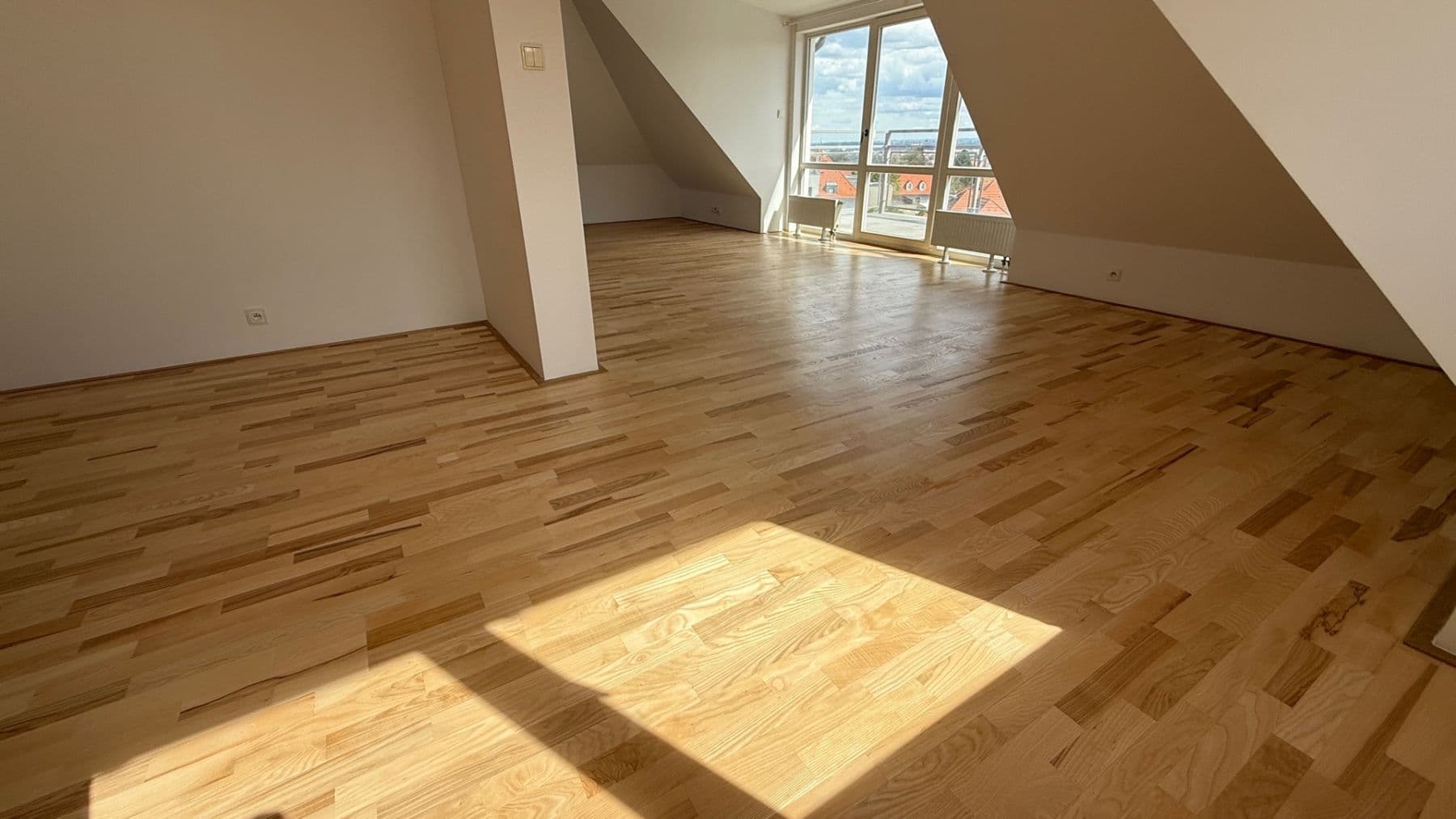 Prenájom bytu 85 m², Na Pískách, Praha, Praha Prenájom bytu 85 m², Na Pískách, Praha, Praha