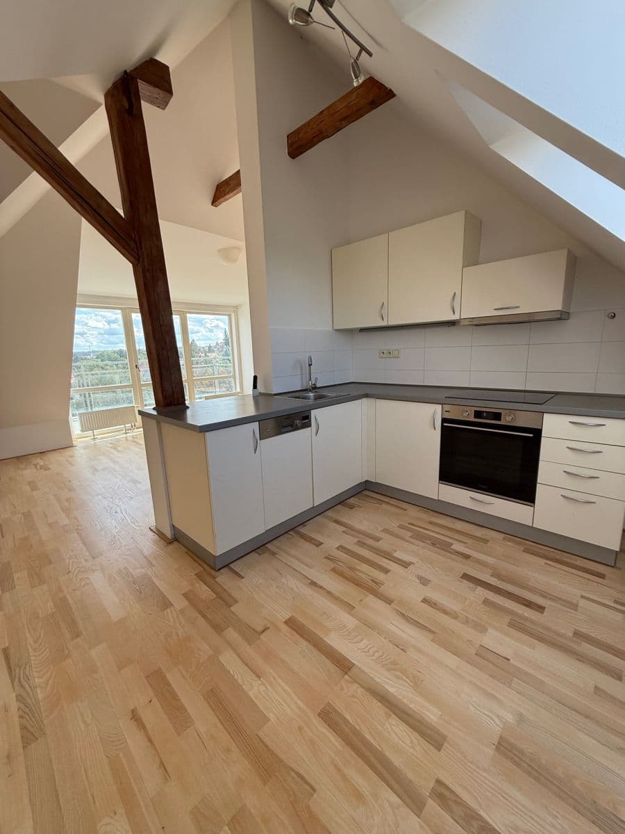 Prenájom bytu 85 m², Na Pískách, Praha, Praha Prenájom bytu 85 m², Na Pískách, Praha, Praha