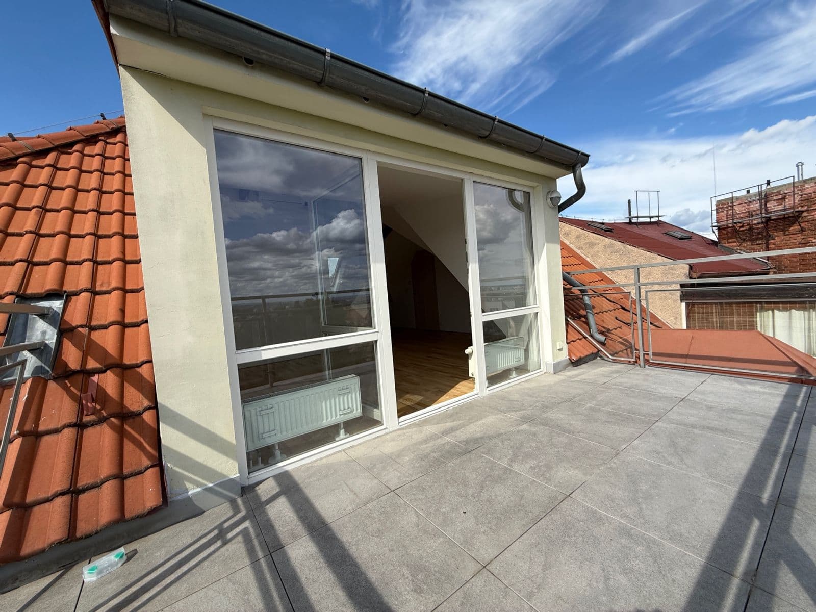 Prenájom bytu 85 m², Na Pískách, Praha, Praha Prenájom bytu 85 m², Na Pískách, Praha, Praha