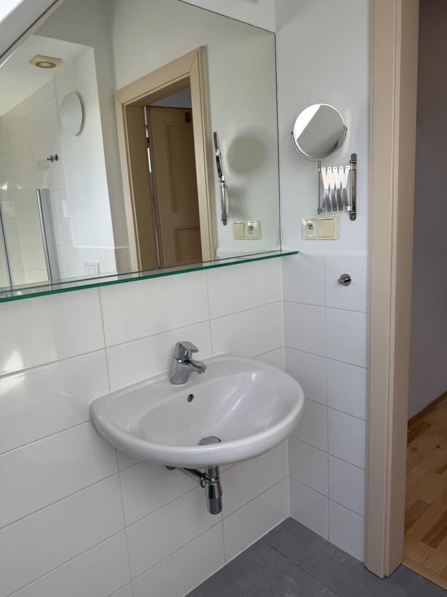 Prenájom bytu 85 m², Na Pískách, Praha, Praha Prenájom bytu 85 m², Na Pískách, Praha, Praha