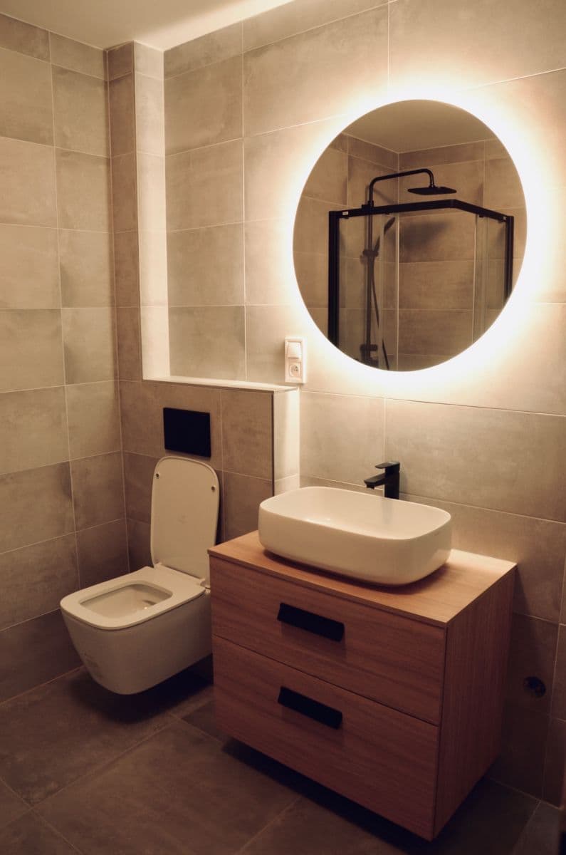 Prenájom bytu 3-izbový 52 m², Vranov, Středočeský kraj Prenájom bytu 3-izbový 52 m², Vranov, Středočeský kraj