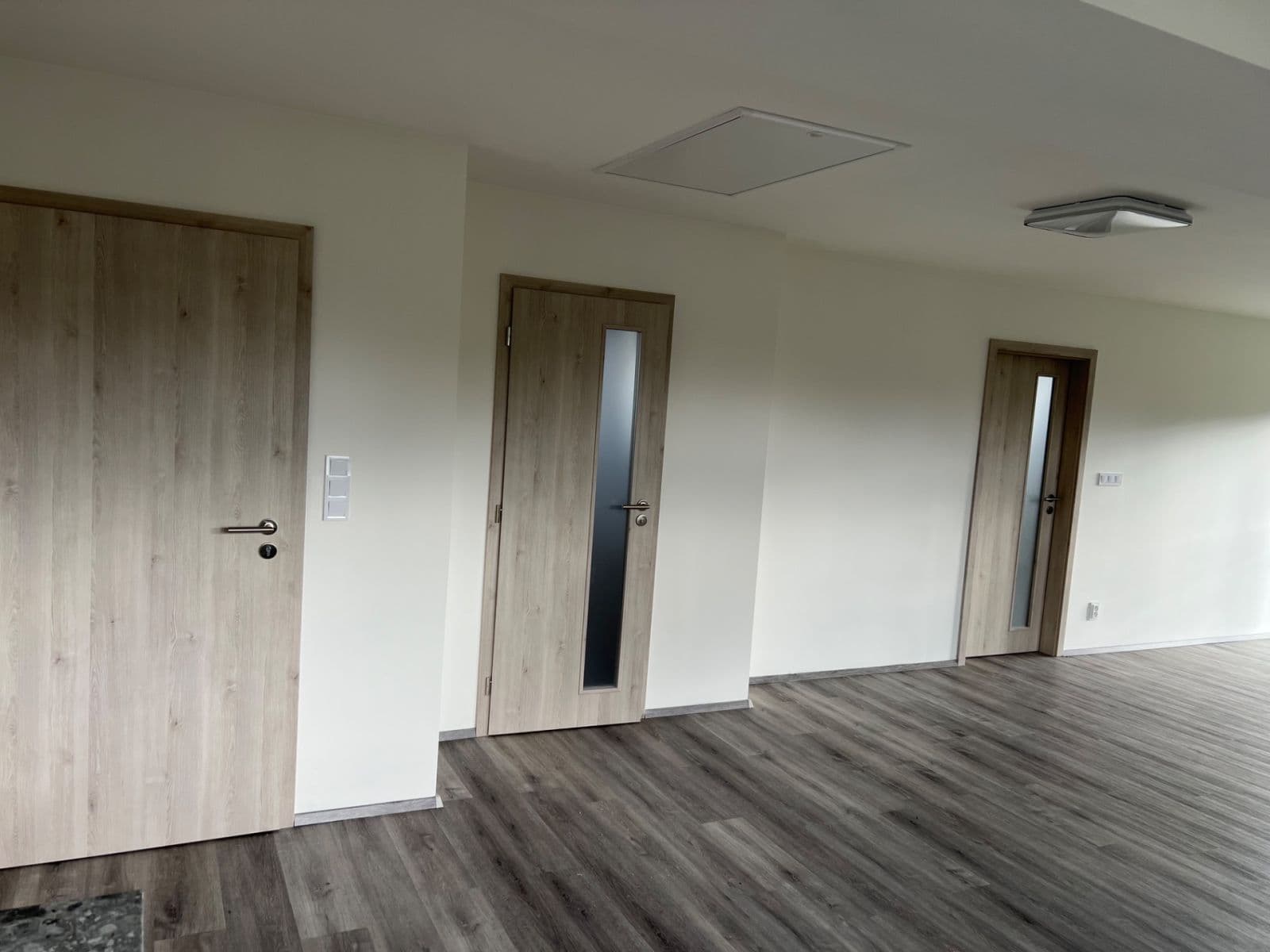 Prenájom bytu 2-izbový 75 m², Vranov, Středočeský kraj Prenájom bytu 2-izbový 75 m², Vranov, Středočeský kraj