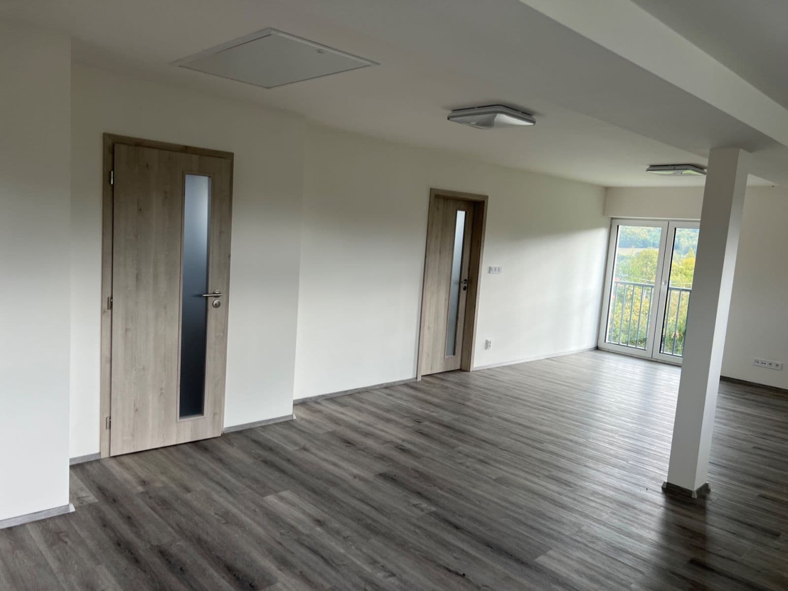 Prenájom bytu 2-izbový 75 m², Vranov, Středočeský kraj Prenájom bytu 2-izbový 75 m², Vranov, Středočeský kraj