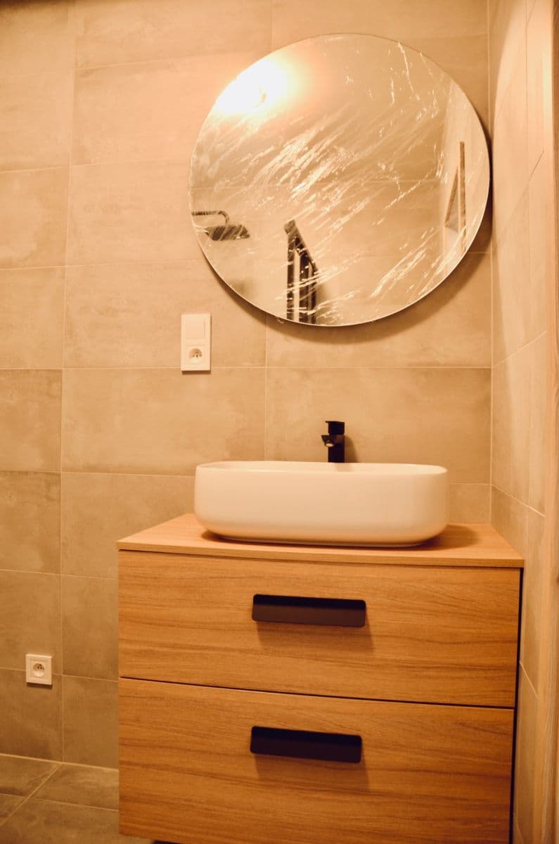 Prenájom bytu 4-izbový 74 m², Vranov, Středočeský kraj Prenájom bytu 4-izbový 74 m², Vranov, Středočeský kraj