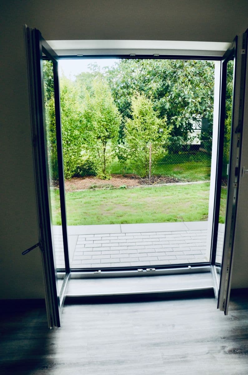 Prenájom bytu 4-izbový 74 m², Vranov, Středočeský kraj Prenájom bytu 4-izbový 74 m², Vranov, Středočeský kraj