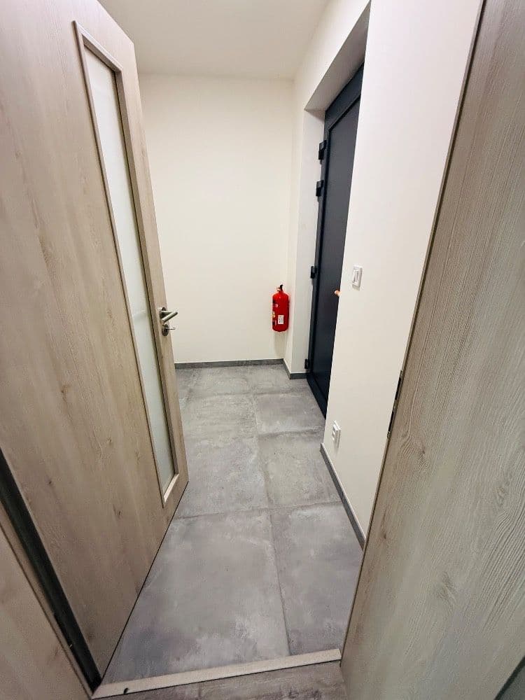 Prenájom bytu 3-izbový 74 m², Vranov, Středočeský kraj Prenájom bytu 3-izbový 74 m², Vranov, Středočeský kraj