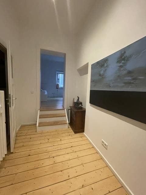 Prenájom bytu 3-izbový 86 m², Kreuzbergstraße 20, Düsseldorf, Severné Porýnie - Westfálsko Prenájom bytu 3-izbový 86 m², Kreuzbergstraße 20, Düsseldorf, Severné Porýnie - Westfálsko