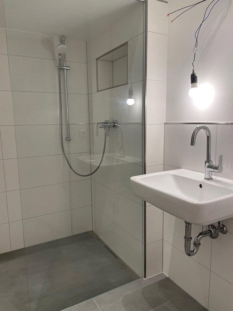 Prenájom bytu 3-izbový 86 m², Kreuzbergstraße 20, Düsseldorf, Severné Porýnie - Westfálsko Prenájom bytu 3-izbový 86 m², Kreuzbergstraße 20, Düsseldorf, Severné Porýnie - Westfálsko