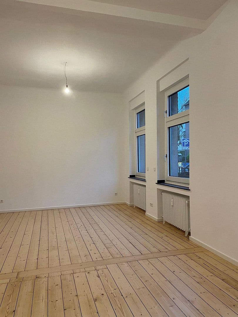 Prenájom bytu 3-izbový 86 m², Kreuzbergstraße 20, Düsseldorf, Severné Porýnie - Westfálsko Prenájom bytu 3-izbový 86 m², Kreuzbergstraße 20, Düsseldorf, Severné Porýnie - Westfálsko