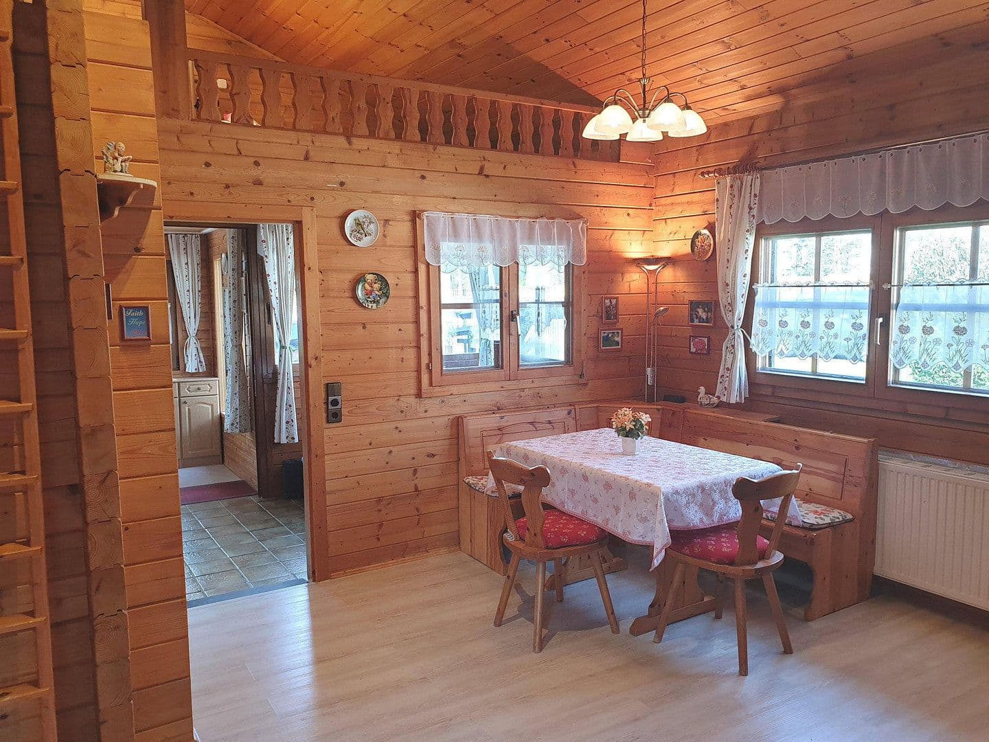 Predaj domu 70 m², pozemok 680 m², Neuhaus am Inn, Bavorsko Predaj domu 70 m², pozemok 680 m², Neuhaus am Inn, Bavorsko