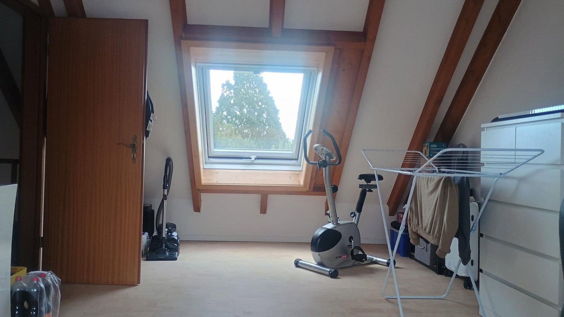 Prenájom bytu 3-izbový 110 m², Kreuzstr. 3A, Rinteln, Dolné Sasko Prenájom bytu 3-izbový 110 m², Kreuzstr. 3A, Rinteln, Dolné Sasko