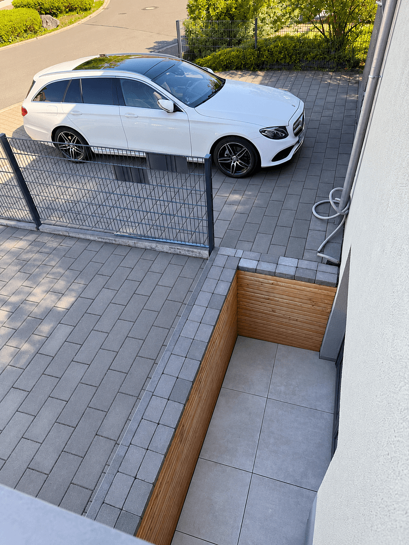 Predaj domu 280 m², pozemok 450 m², Tannenstrasse 14, Seeheim-Jugenheim, Hesensko Predaj domu 280 m², pozemok 450 m², Tannenstrasse 14, Seeheim-Jugenheim, Hesensko