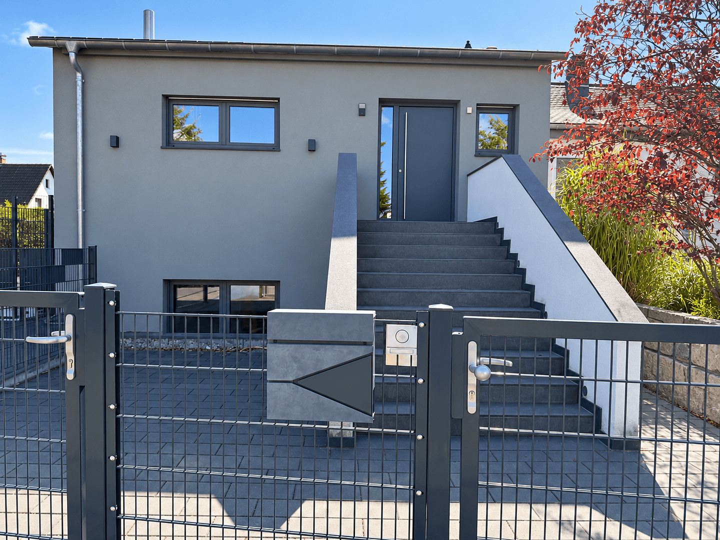 Predaj domu 280 m², pozemok 450 m², Tannenstrasse 14, Seeheim-Jugenheim, Hesensko Predaj domu 280 m², pozemok 450 m², Tannenstrasse 14, Seeheim-Jugenheim, Hesensko