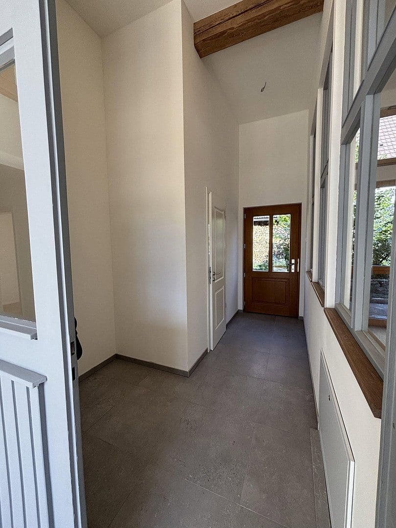 Prenájom bytu 3-izbový 133 m², Niefern-Öschelbronn, Bádensko-Wurttembersko Prenájom bytu 3-izbový 133 m², Niefern-Öschelbronn, Bádensko-Wurttembersko