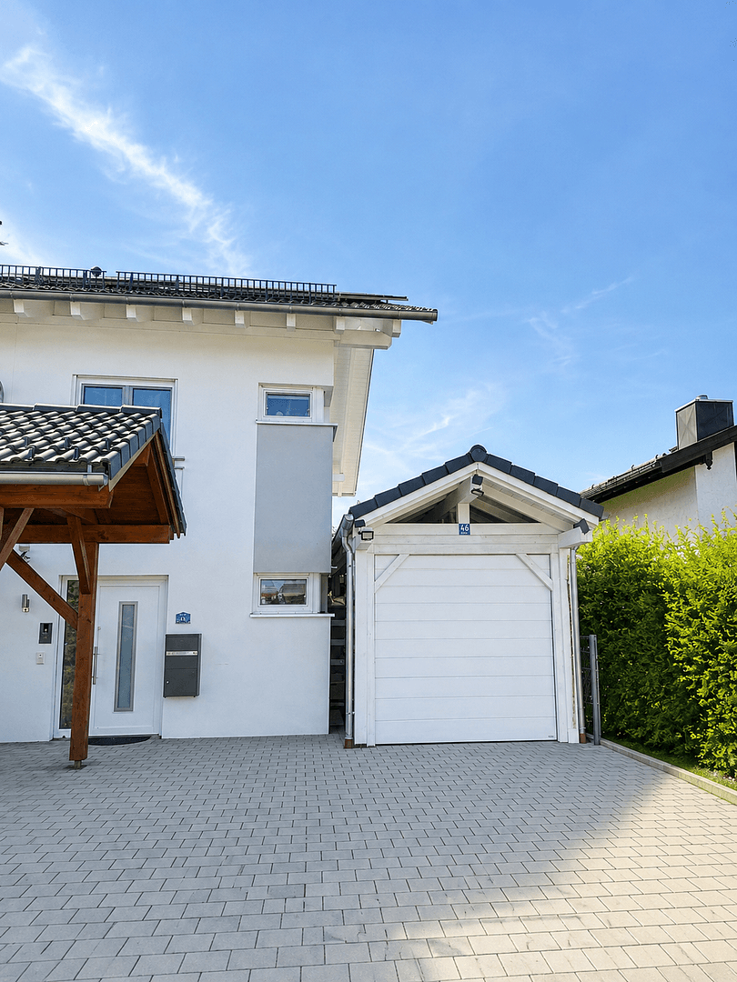 Predaj domu 115 m², pozemok 285 m², Priener Straße 46, Eggstätt, Bavorsko Predaj domu 115 m², pozemok 285 m², Priener Straße 46, Eggstätt, Bavorsko