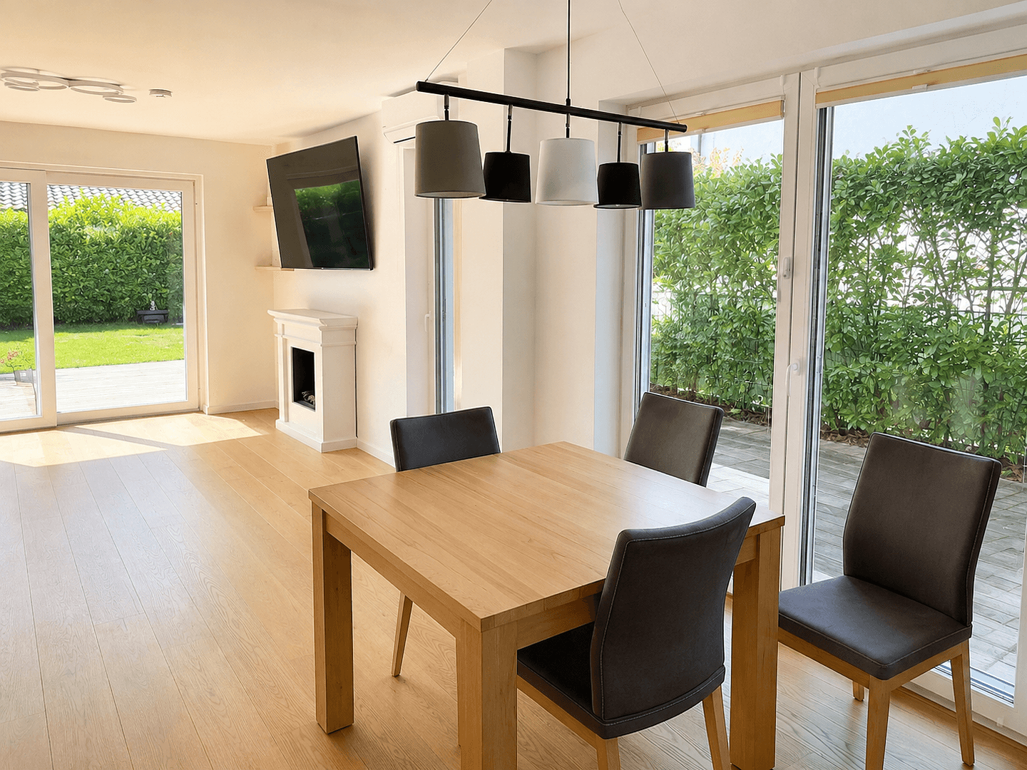 Predaj domu 115 m², pozemok 285 m², Priener Straße 46, Eggstätt, Bavorsko Predaj domu 115 m², pozemok 285 m², Priener Straße 46, Eggstätt, Bavorsko