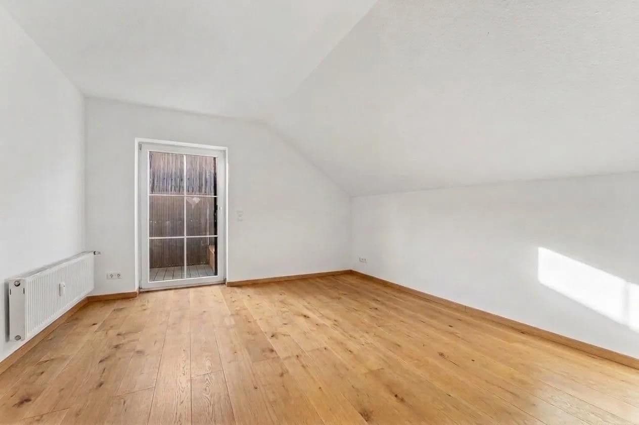 Predaj bytu 5-izbový 109 m², Germaringen, Bavorsko Predaj bytu 5-izbový 109 m², Germaringen, Bavorsko