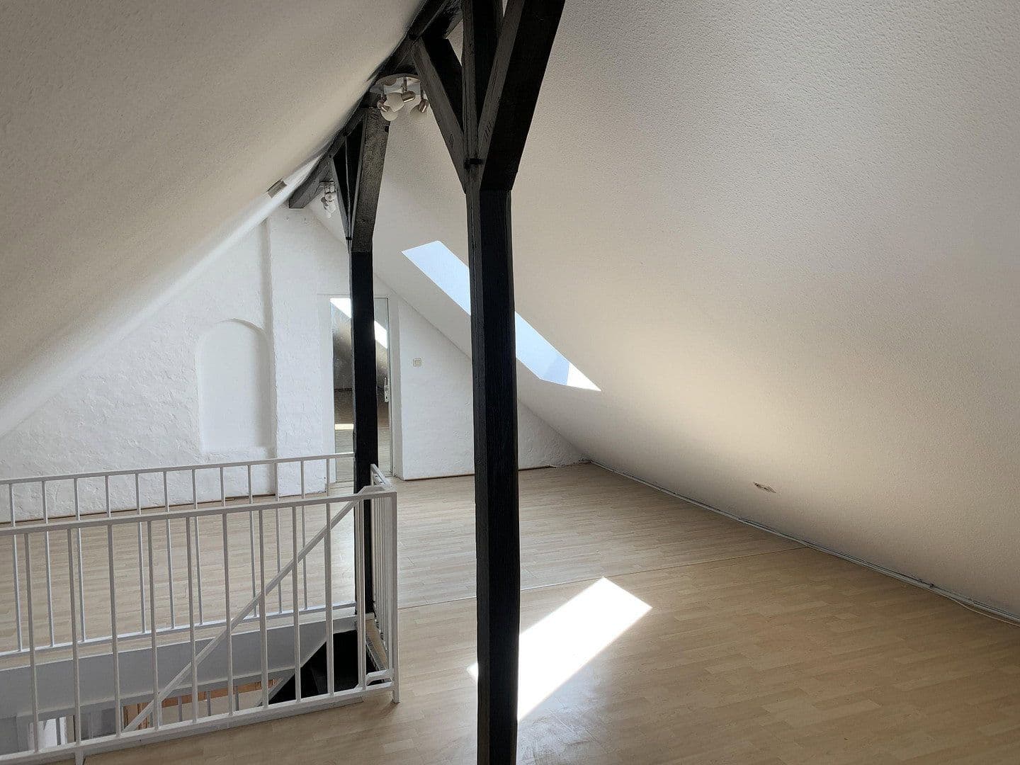 Prenájom bytu 4-izbový 92 m², Burscheider Str. 106b, Leverkusen, Severné Porýnie - Westfálsko Prenájom bytu 4-izbový 92 m², Burscheider Str. 106b, Leverkusen, Severné Porýnie - Westfálsko