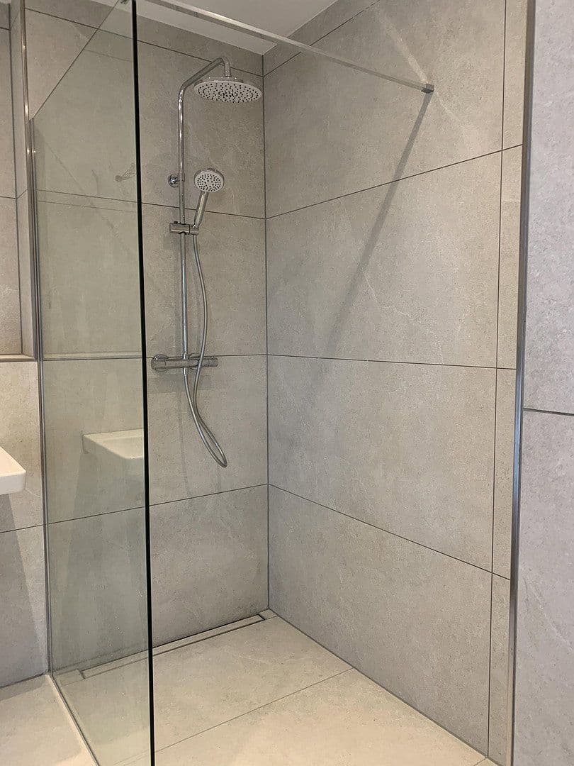 Prenájom bytu 4-izbový 92 m², Burscheider Str. 106b, Leverkusen, Severné Porýnie - Westfálsko Prenájom bytu 4-izbový 92 m², Burscheider Str. 106b, Leverkusen, Severné Porýnie - Westfálsko