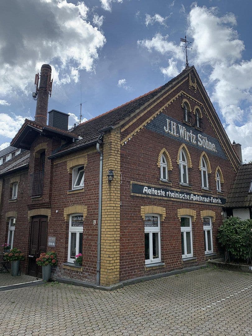 Prenájom bytu 4-izbový 92 m², Burscheider Str. 106b, Leverkusen, Severné Porýnie - Westfálsko Prenájom bytu 4-izbový 92 m², Burscheider Str. 106b, Leverkusen, Severné Porýnie - Westfálsko