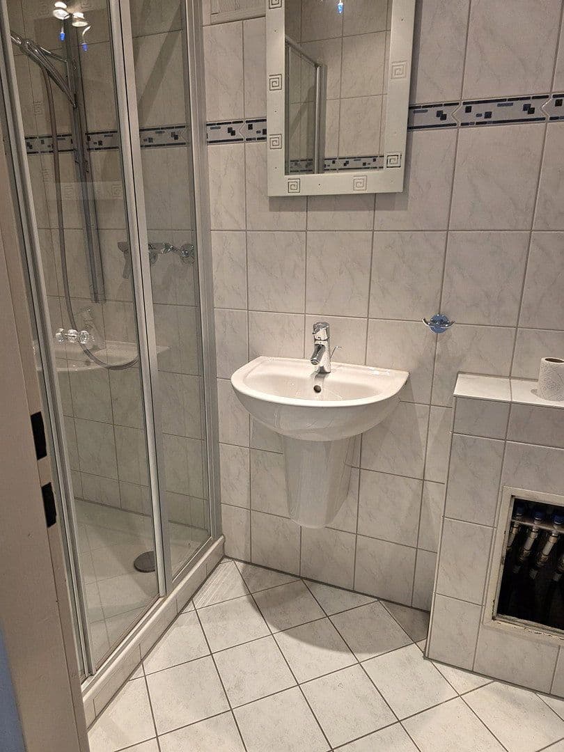 Prenájom bytu 3-izbový 100 m², Katharinenstraße 6, Essen, Severné Porýnie - Westfálsko Prenájom bytu 3-izbový 100 m², Katharinenstraße 6, Essen, Severné Porýnie - Westfálsko