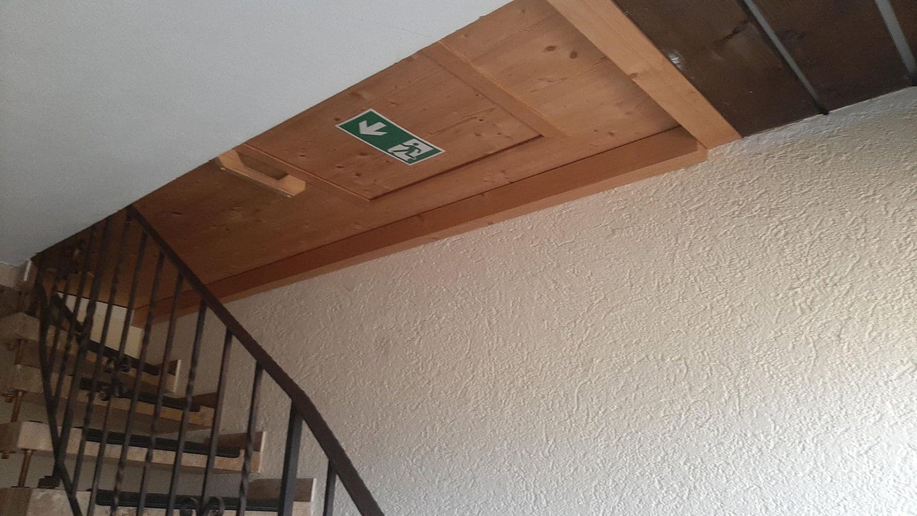 Prenájom bytu 2-izbový 80 m², Rosenstraße 5, Hohenschäftlarn, Bavorsko Prenájom bytu 2-izbový 80 m², Rosenstraße 5, Hohenschäftlarn, Bavorsko