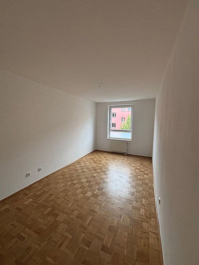 Predaj bytu 3-izbový 78 m², Pintschstraße 2, Berlin, Berlín Predaj bytu 3-izbový 78 m², Pintschstraße 2, Berlin, Berlín