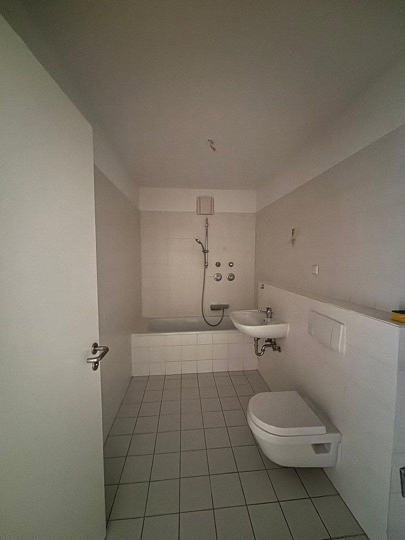 Predaj bytu 3-izbový 78 m², Pintschstraße 2, Berlin, Berlín Predaj bytu 3-izbový 78 m², Pintschstraße 2, Berlin, Berlín