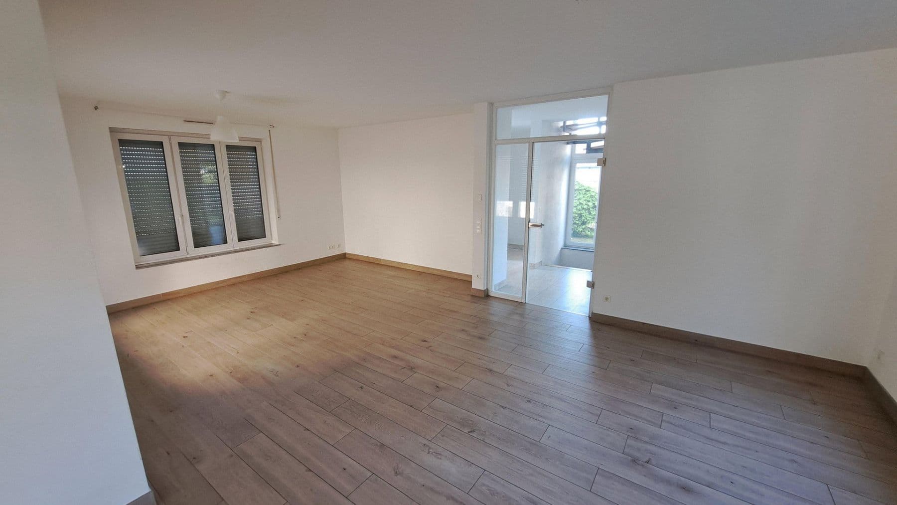 Predaj domu 205 m², pozemok 300 m², Am Dreispitz 30, Aschaffenburg, Bavorsko Predaj domu 205 m², pozemok 300 m², Am Dreispitz 30, Aschaffenburg, Bavorsko