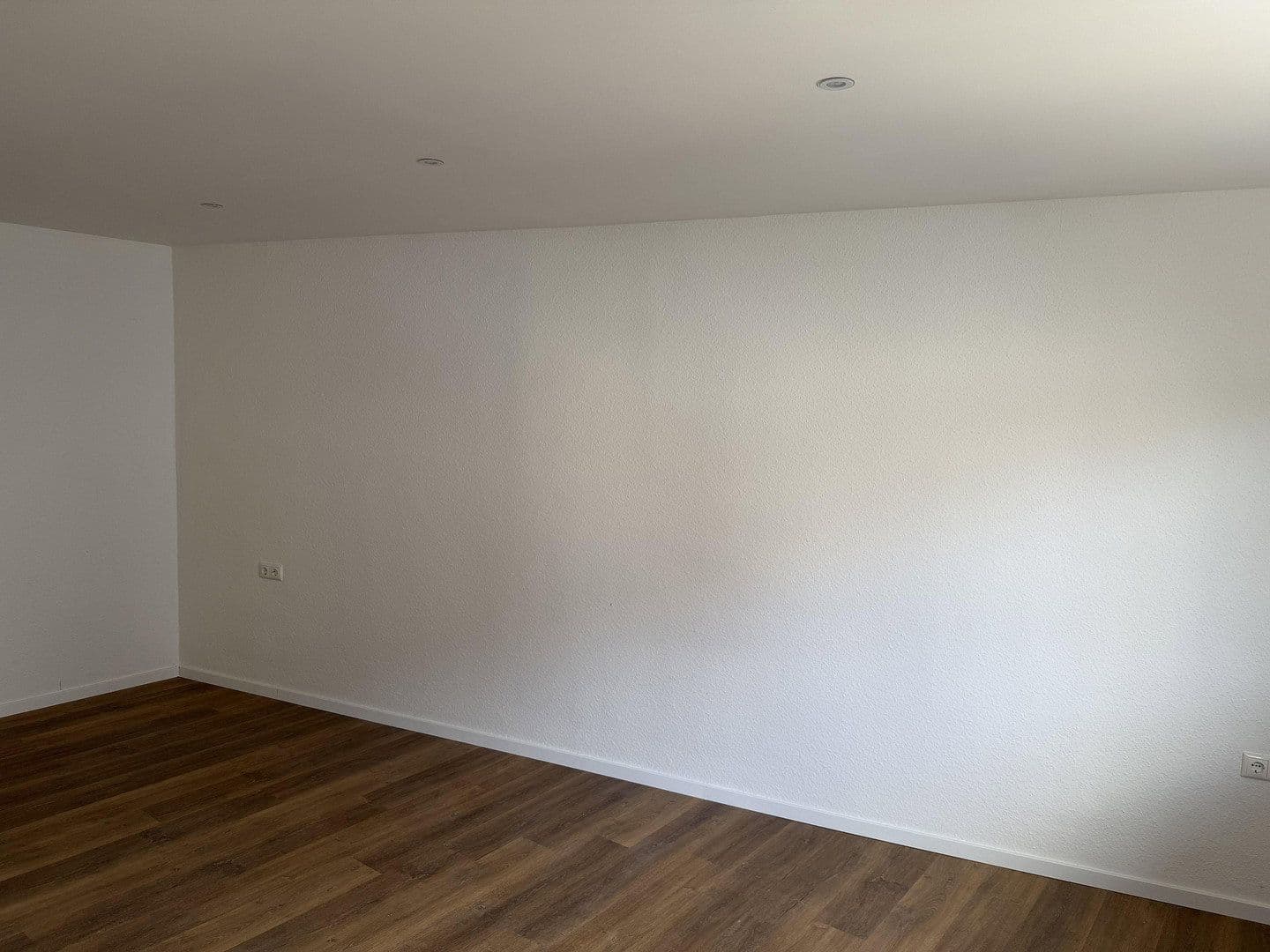 Prenájom bytu 3-izbový 74 m², Brühler Weg 46, Plankstadt, Bádensko-Wurttembersko Prenájom bytu 3-izbový 74 m², Brühler Weg 46, Plankstadt, Bádensko-Wurttembersko
