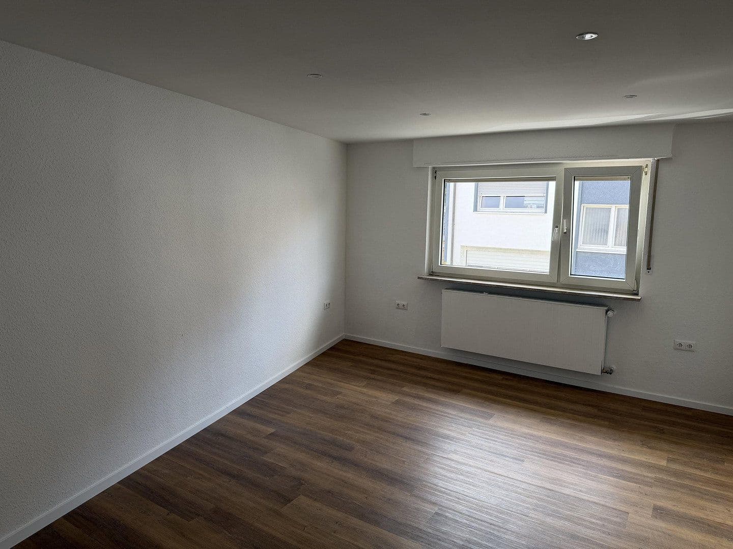 Prenájom bytu 3-izbový 74 m², Brühler Weg 46, Plankstadt, Bádensko-Wurttembersko Prenájom bytu 3-izbový 74 m², Brühler Weg 46, Plankstadt, Bádensko-Wurttembersko