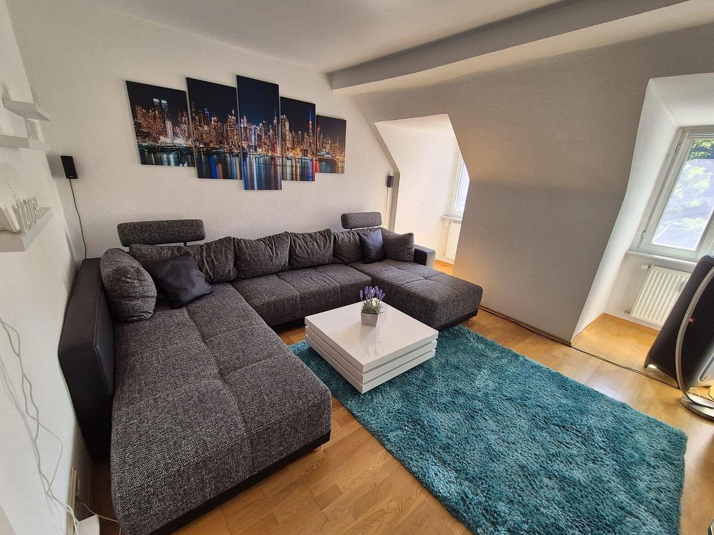 Prenájom bytu 4-izbový 122 m², Trier, Porýnie-Falcko Prenájom bytu 4-izbový 122 m², Trier, Porýnie-Falcko