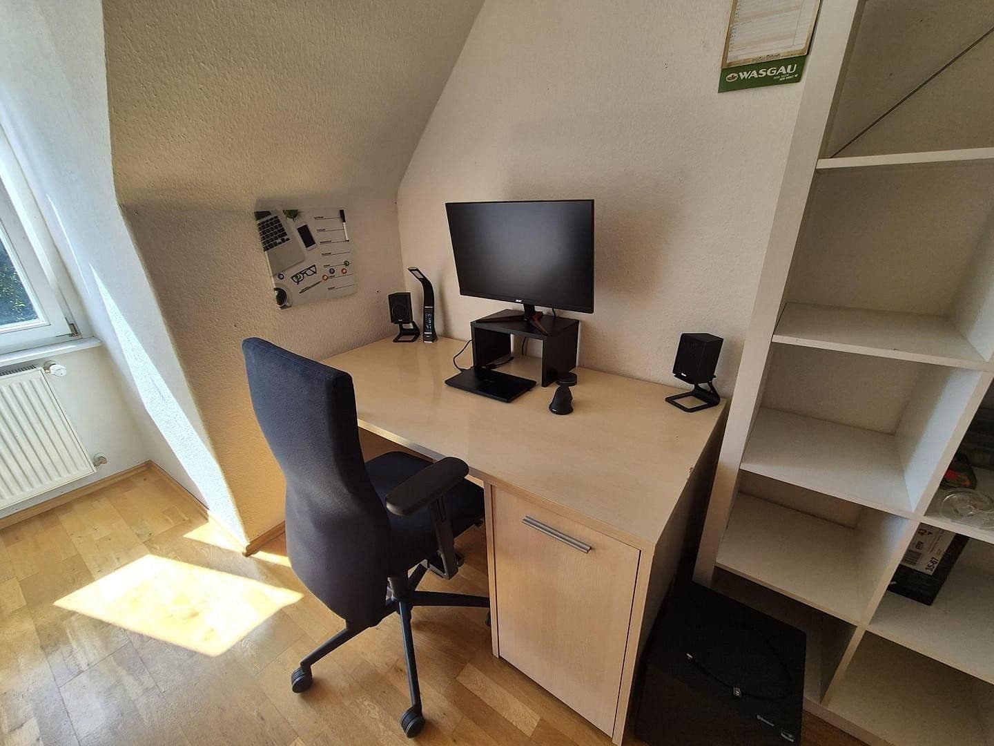 Prenájom bytu 4-izbový 122 m², Trier, Porýnie-Falcko Prenájom bytu 4-izbový 122 m², Trier, Porýnie-Falcko