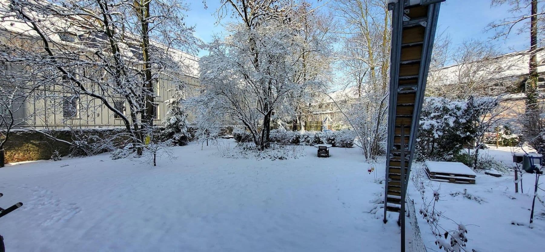 Prenájom bytu 4-izbový 122 m², Trier, Porýnie-Falcko Prenájom bytu 4-izbový 122 m², Trier, Porýnie-Falcko