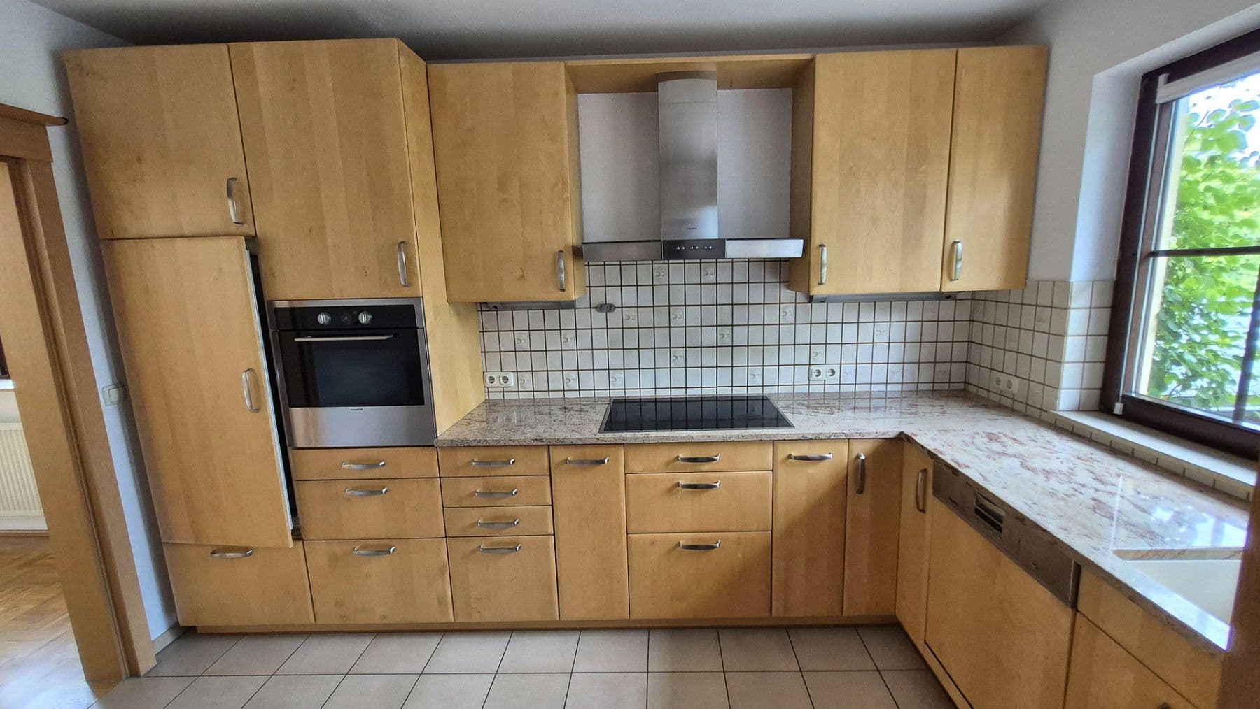 Predaj domu 154 m², pozemok 376 m², Gelnhausen, Hesensko Predaj domu 154 m², pozemok 376 m², Gelnhausen, Hesensko