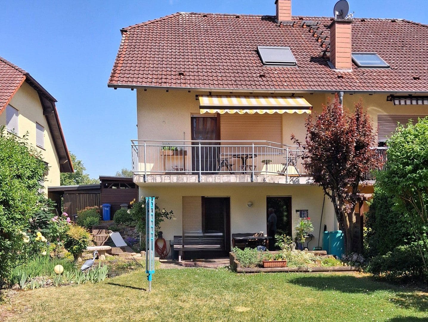 Predaj domu 154 m², pozemok 376 m², Gelnhausen, Hesensko Predaj domu 154 m², pozemok 376 m², Gelnhausen, Hesensko