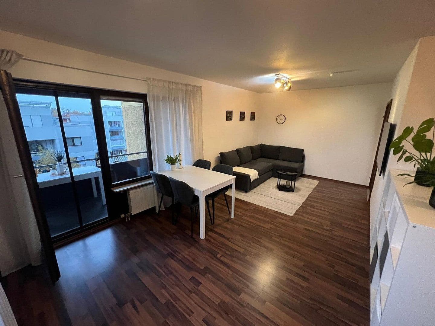 Prenájom bytu 1-izbový 45 m², Max-Stromeyer-Straße 3, Konstanz, Bádensko-Wurttembersko Prenájom bytu 1-izbový 45 m², Max-Stromeyer-Straße 3, Konstanz, Bádensko-Wurttembersko