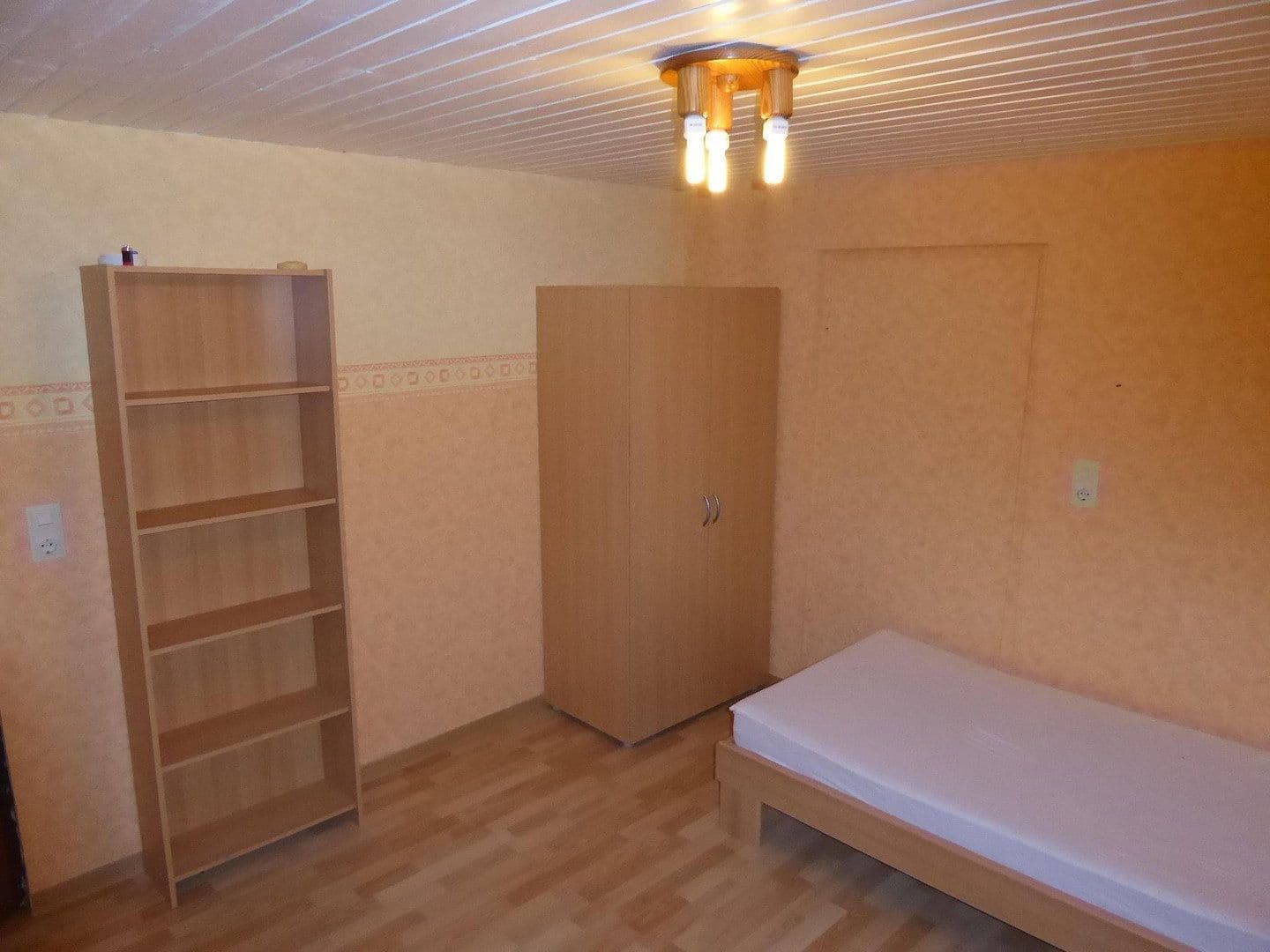 Predaj domu 135 m², pozemok 105 m², Schulstraße 6, Niedernhall, Bádensko-Wurttembersko Predaj domu 135 m², pozemok 105 m², Schulstraße 6, Niedernhall, Bádensko-Wurttembersko